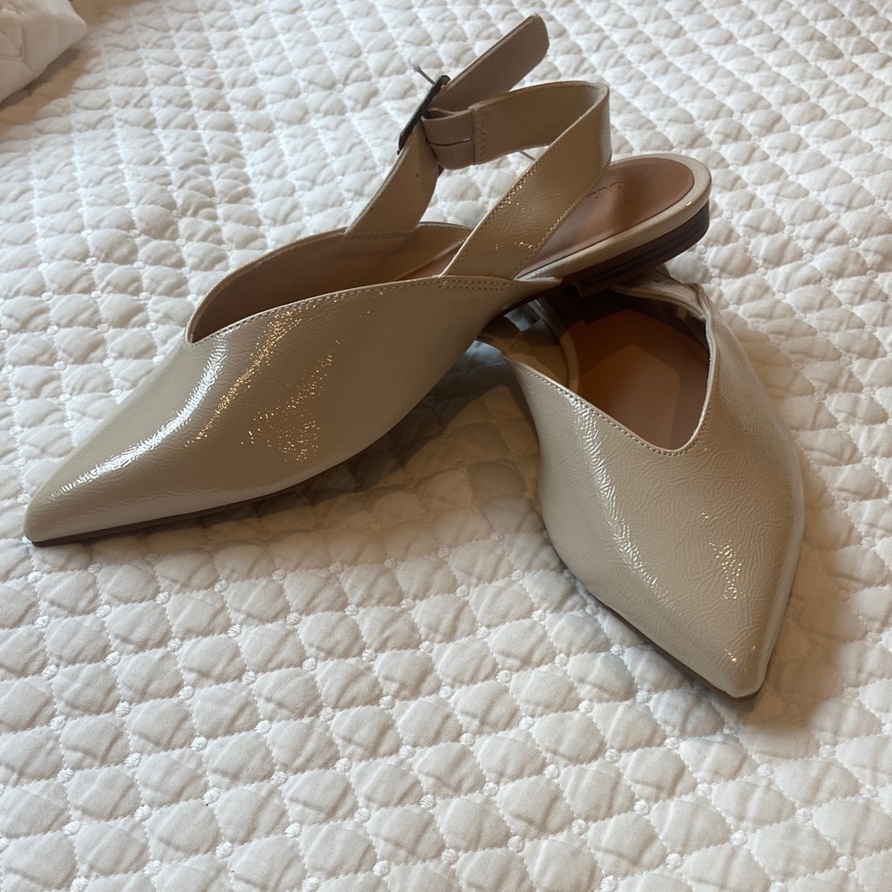 Old Navy Beige Patent Pointed Slingback Flats